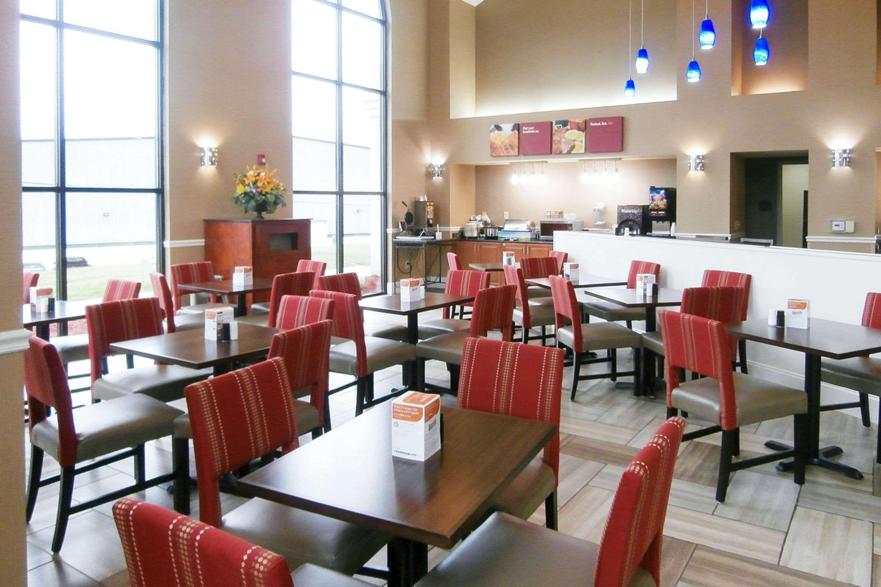 סמירנה Comfort Suites מראה חיצוני תמונה