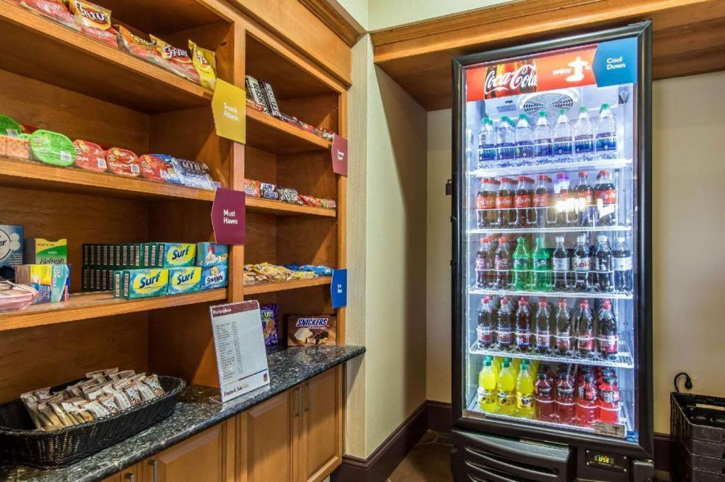 סמירנה Comfort Suites מראה חיצוני תמונה